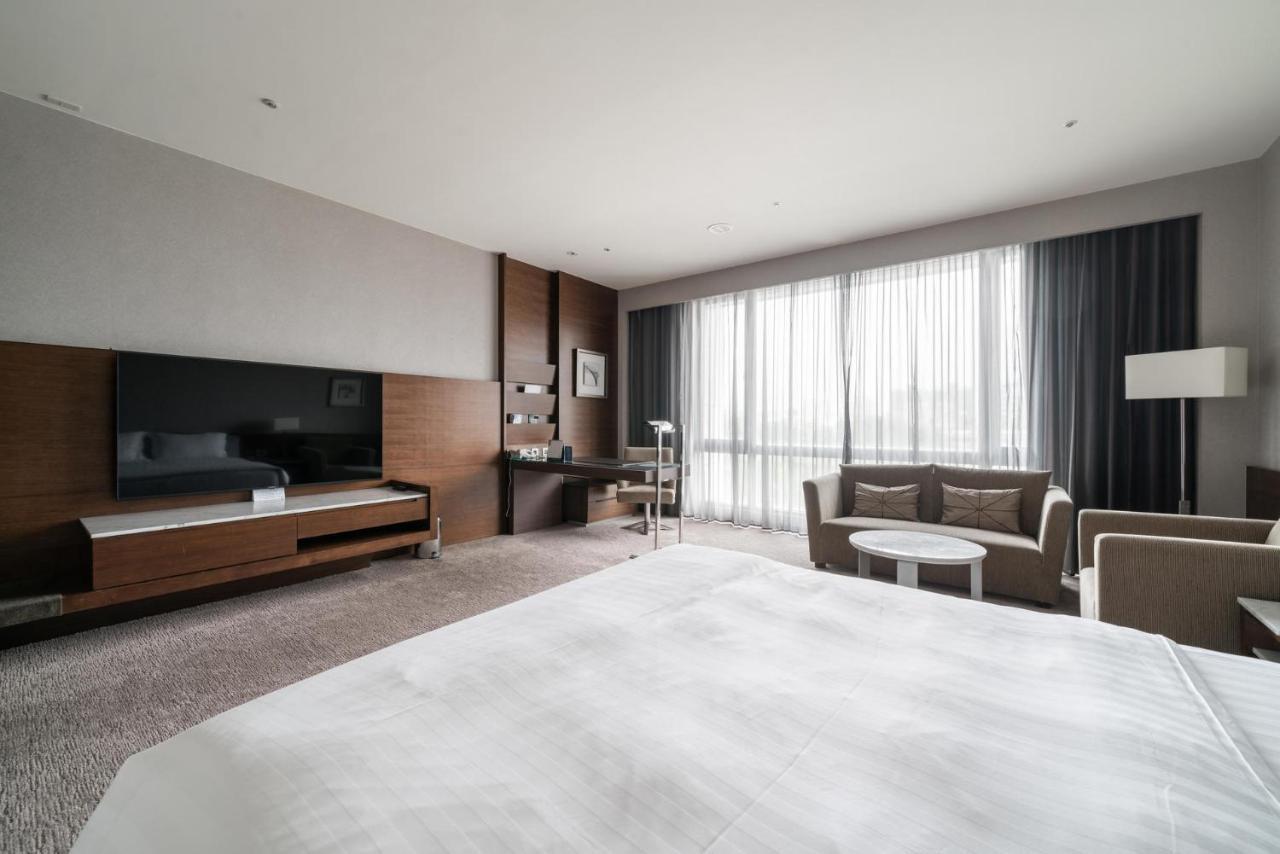 ไทปุง สูทส์ โฮเต็ล Hotel ไถหนาน ภายนอก รูปภาพ